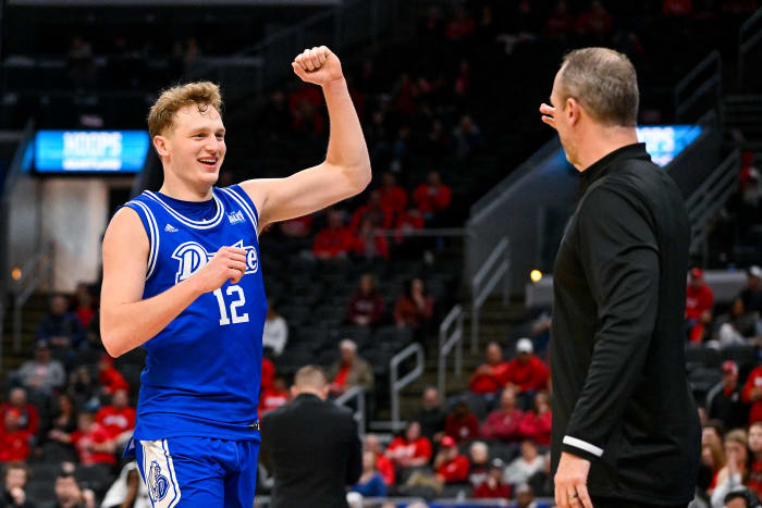 Tucker DeVries, Drake Bulldogs